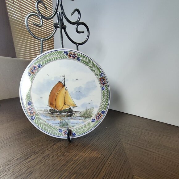 Delft Plate Handpainted Boat Scene Vintage, Ready with hanger. 8" plate Signed - Picture 7 of 7